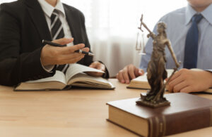 When Should I Hire a Phoenix Car Accident Lawyer?