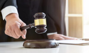 ¿Mi caso de accidente de auto llegará a juicio?